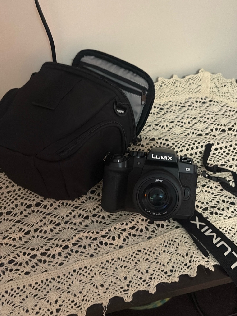 Panasonic Lumix G95 Camera - Black